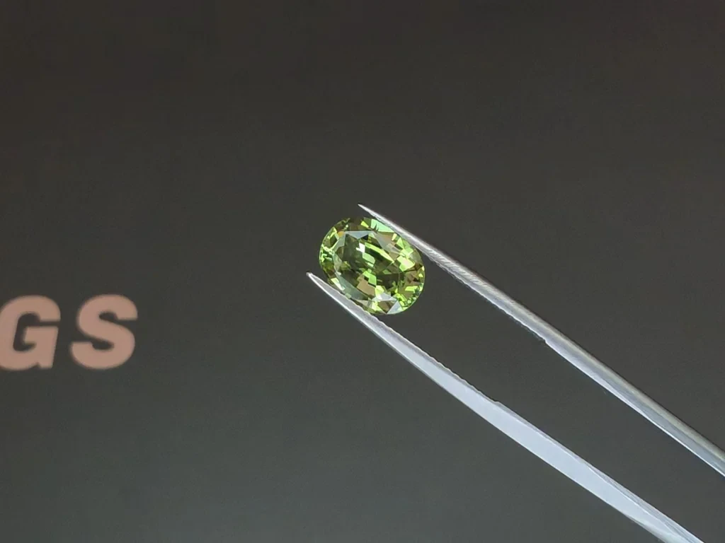 Tsavorite garnet oval cut 3.03 carats, Tanzania Image №3
