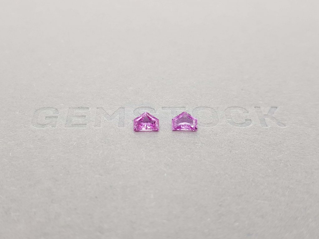 Pair of fancy cut pink sapphires 0.68 ct Image №1