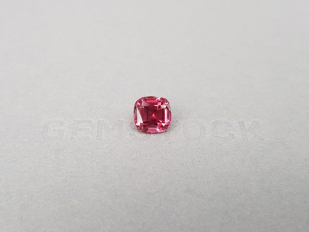 Vivid pink rubellite in cushion cut 2.95 ct, Africa Image №1