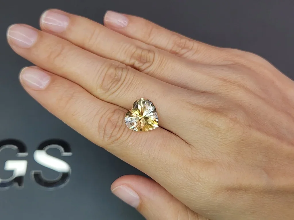 Citrine in a high-precision heart cut 5.03 carats, Africa Image №2
