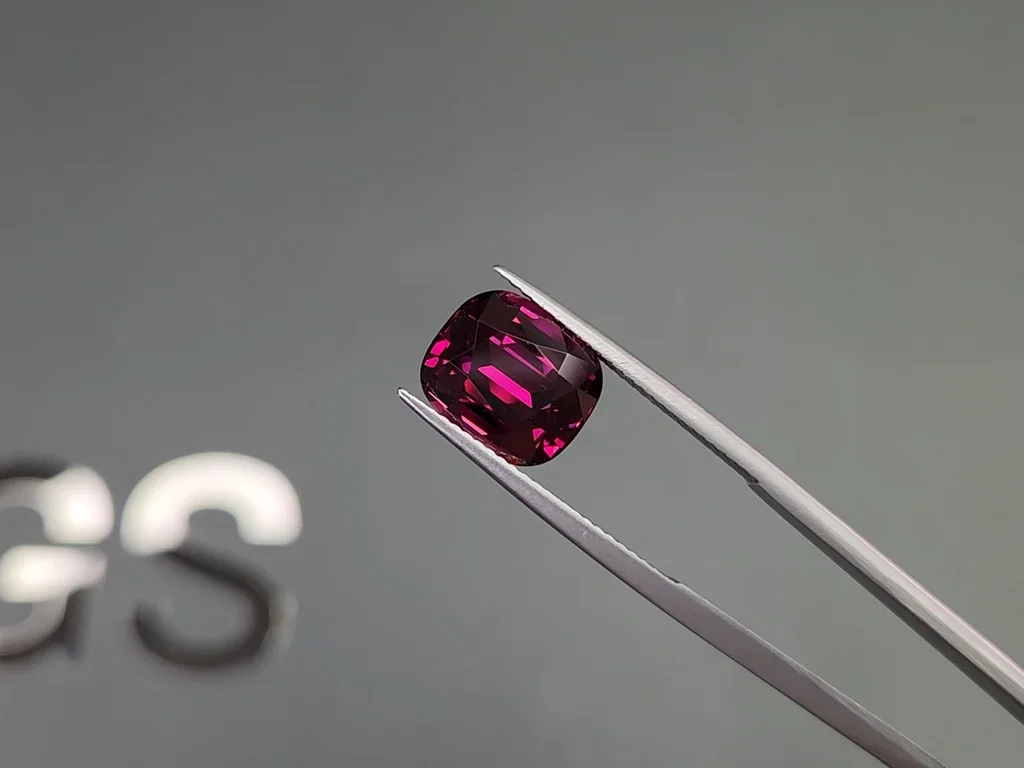 Purple rhodolite garnet in cushion cut 7.06 carats, Tanzania  Image №3