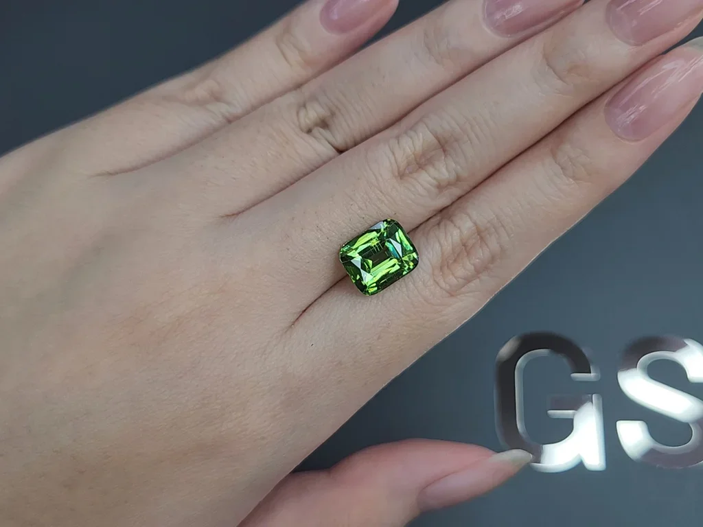 Green zircon in сushion cut 5.45 carats, Sri Lanka Image №2