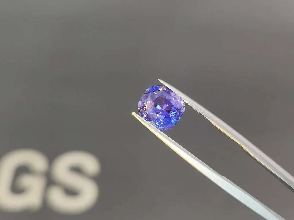 Unheated blue sapphire with color changing effect cushion cut, 4.09 carats, Sri Lanka Image №4