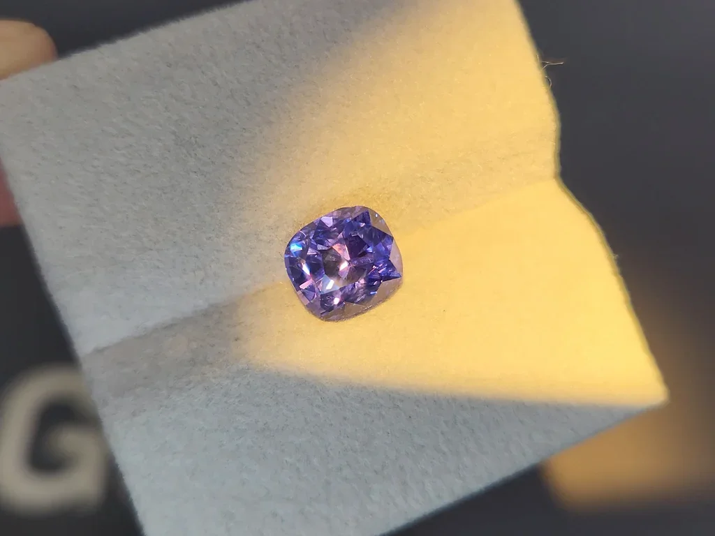 Unheated blue sapphire with color changing effect cushion cut, 4.09 carats, Sri Lanka Image №6