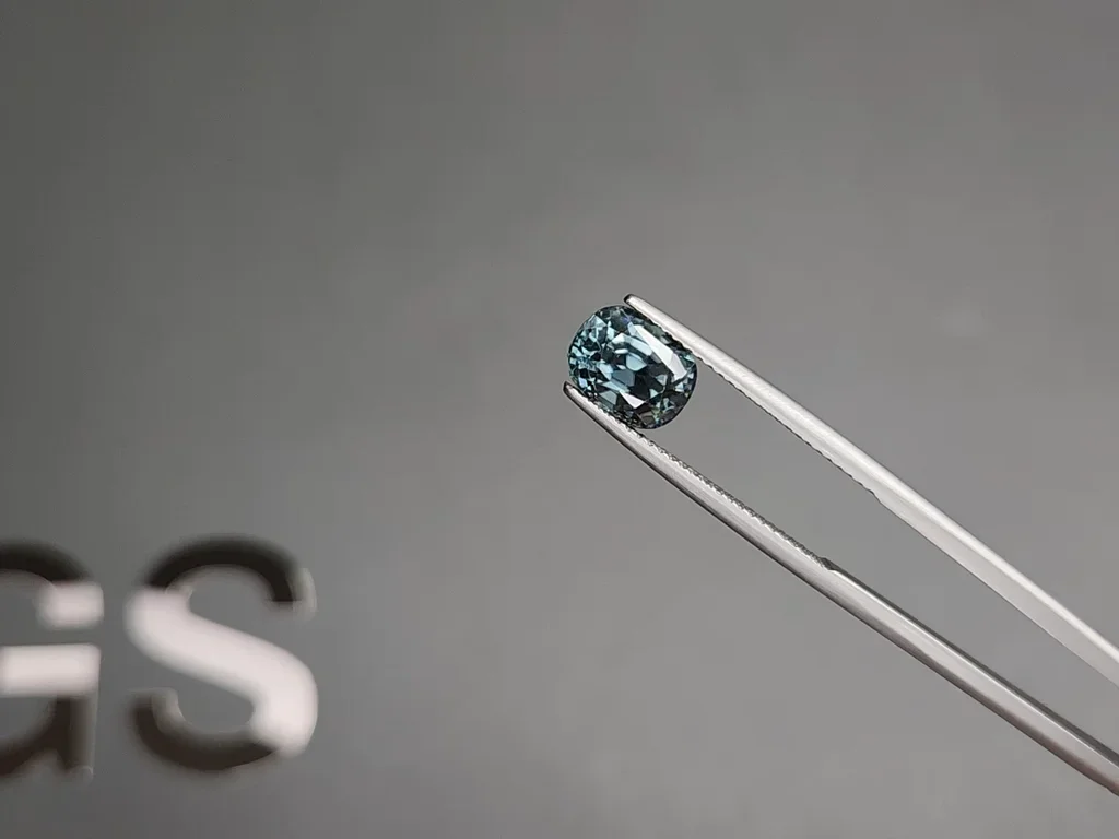 Green zircon with color changing effect cushion cut  3.30 carats, Tanzania Image №4