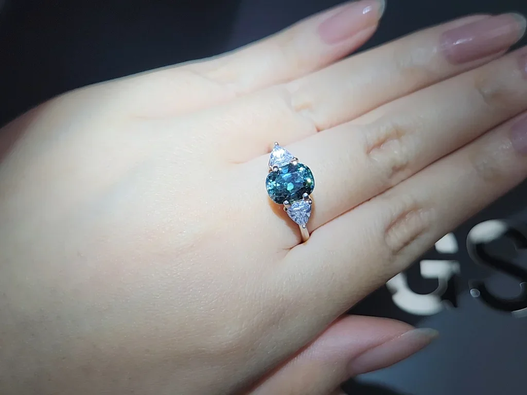 Green zircon with color changing effect cushion cut  3.30 carats, Tanzania Image №9
