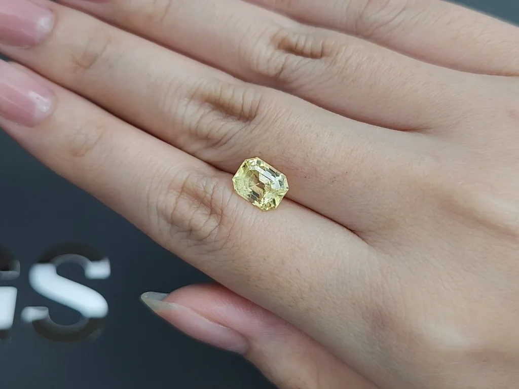 Unheated Pastel Yellow sapphire in octagon cut 3.33 carats, Sri Lanka Image №2