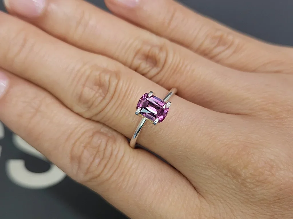 Rhodolite garnet cushion cut 1.55 carats, Tanzania Image №5