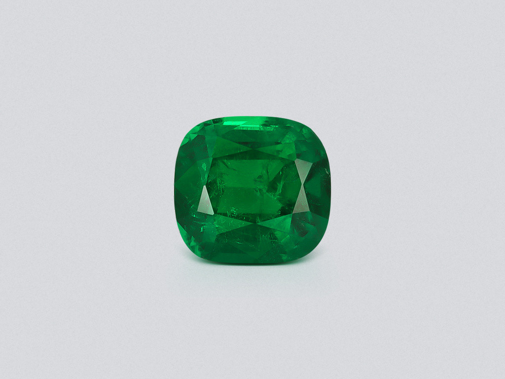 Emerald Vivid Green cushion cut 1.84 carats, Pakistan Image №1