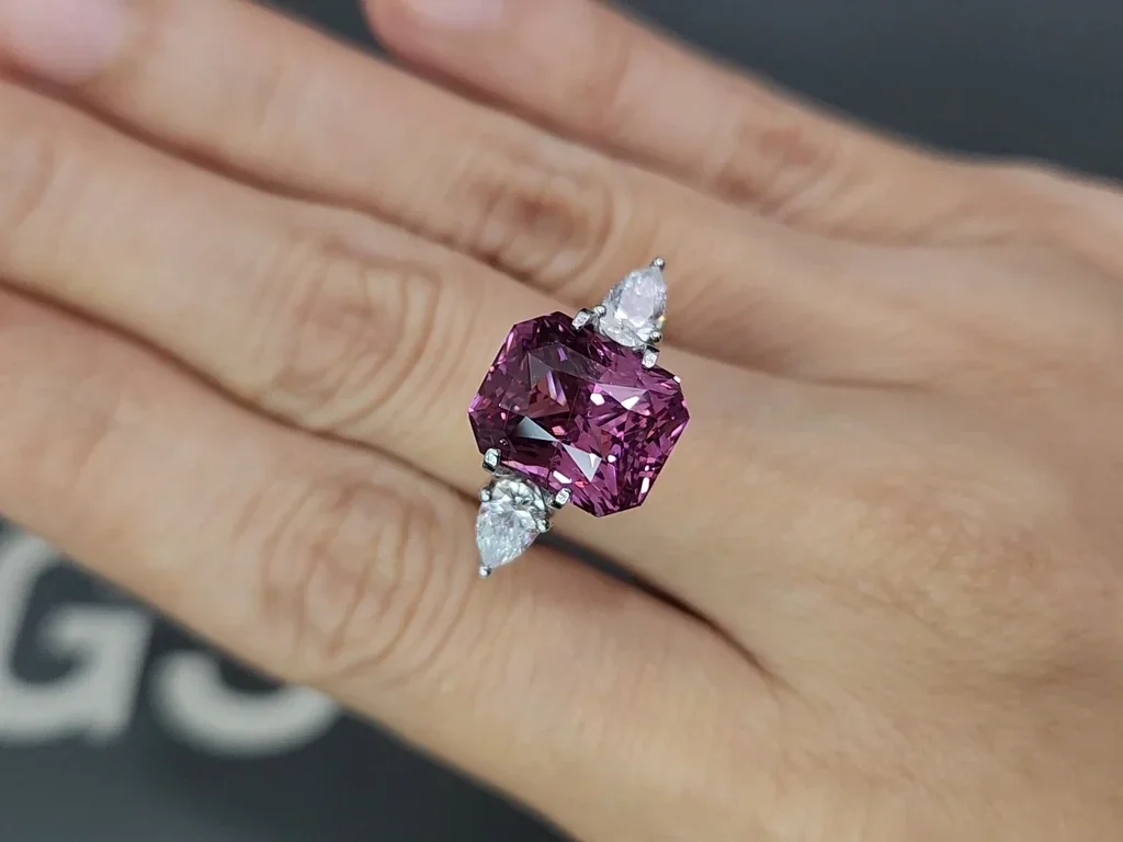 Pink spinel radiant cut  9.25 carats, Tanzania Image №5