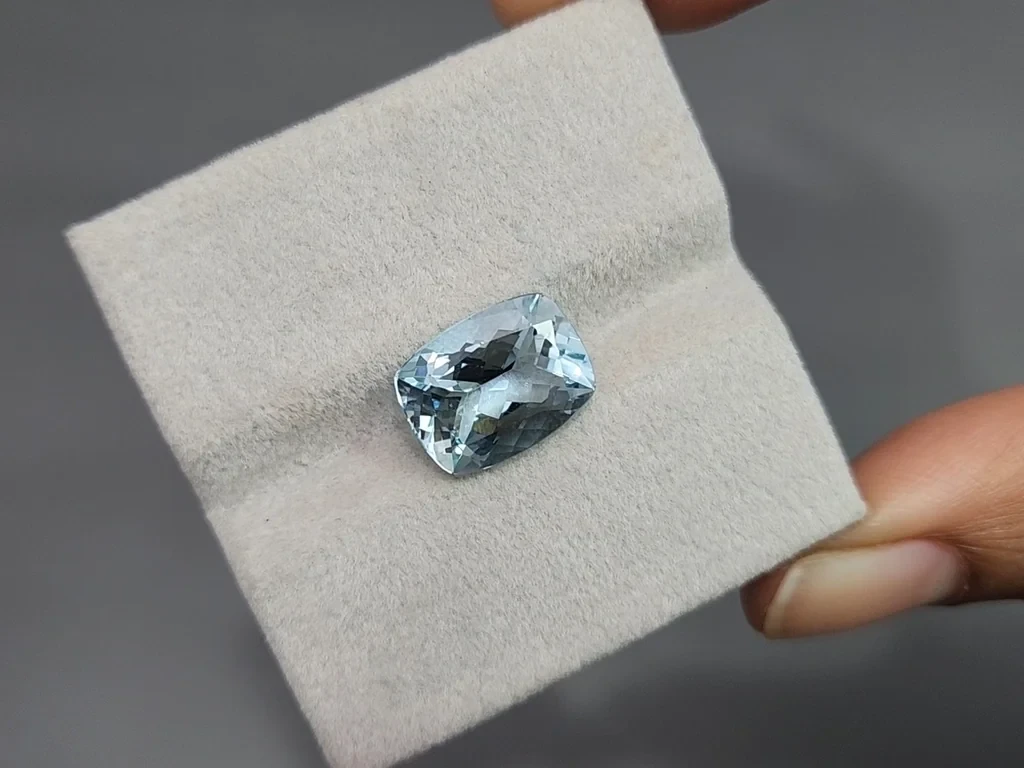 Aaquamarine cushion cut  4.70 carats, Madagascar Image №4
