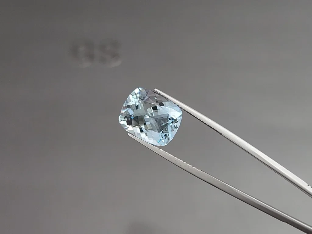 Aquamarine cushion cut 8.45 carats, Madagascar  Image №3