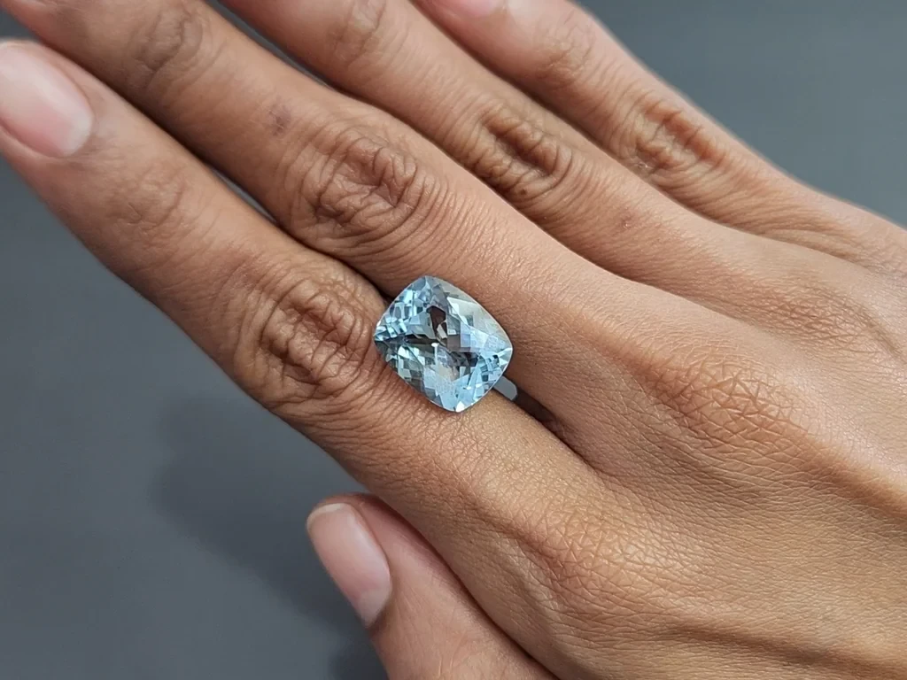 Aquamarine cushion cut 8.45 carats, Madagascar  Image №2