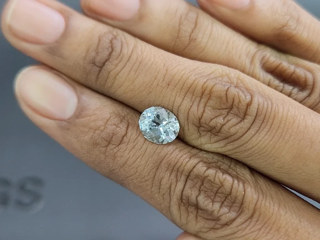 Aquamarine oval cut 1.82 carats, Madagascar  Image №2