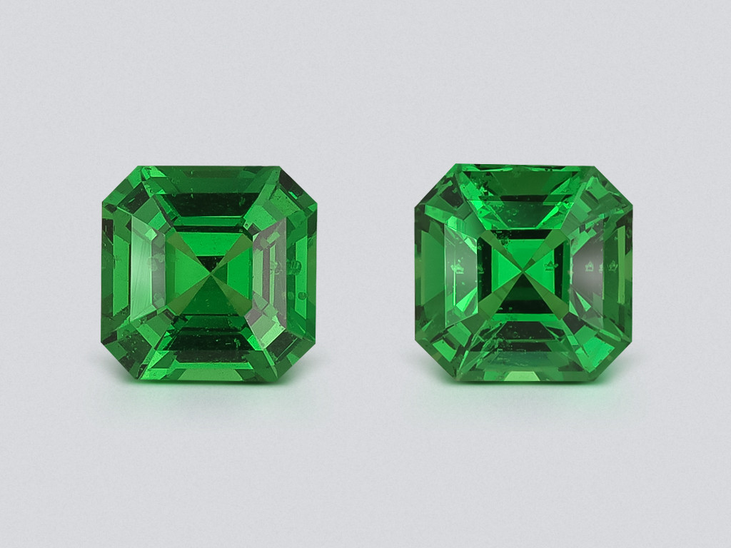 Pair of tsavorite garnets asscher cut 2.02 carats, Africa Image №1