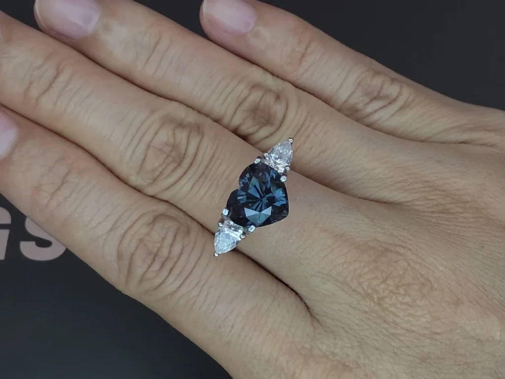 Gray blue spinel heart shape 3.65 carats, Tanzania Image №5