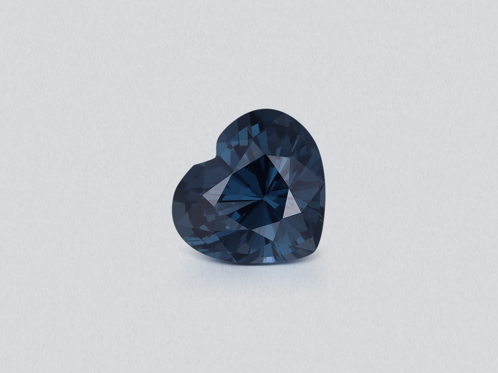 Gray blue spinel heart shape 3.65 carats, Tanzania Image №1