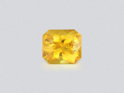 Sapphire Vivid Yellow radiant cut 1.64 carats, Sri Lanka photo