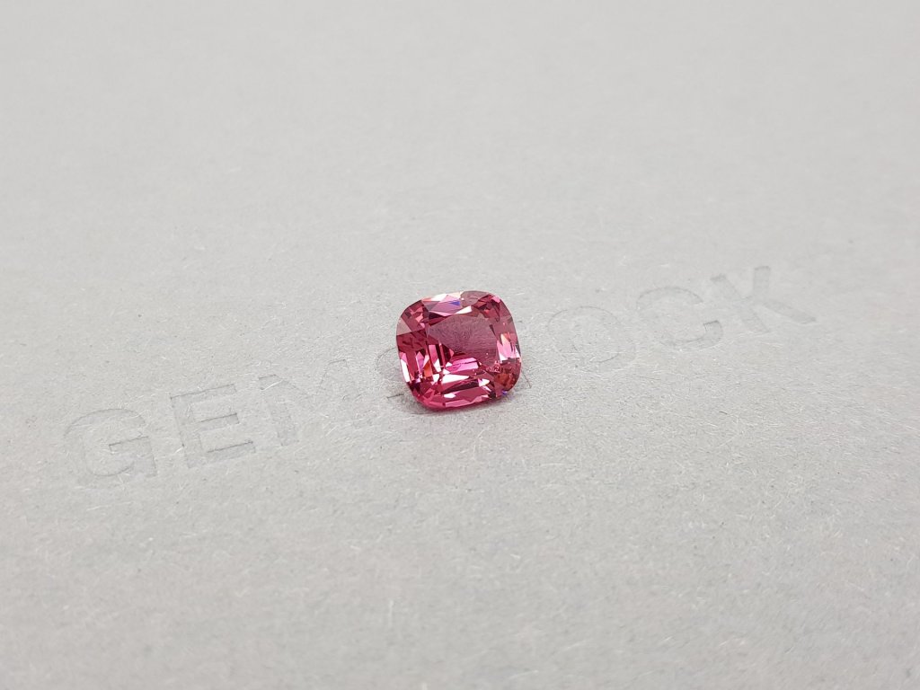 Vivid pinkish-red Burmese spinel in cushion cut 2.02 ct  Image №2