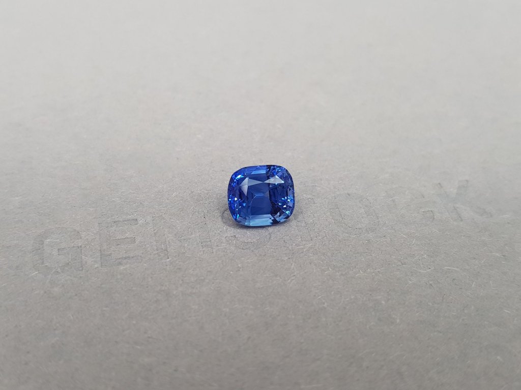 Cushion cut cornflower blue sapphire 2.19 ct, Sri Lanka Image №2