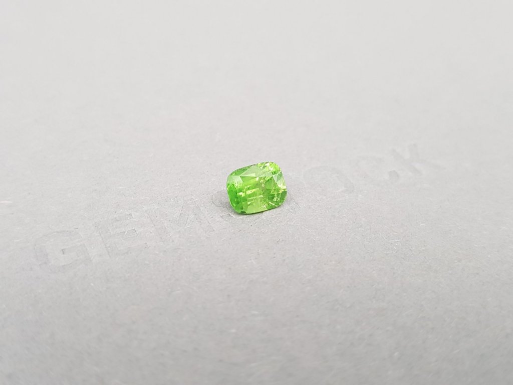  Light green tsavorite garnet in cushion cut 1.36 ct, Africa  Image №3
