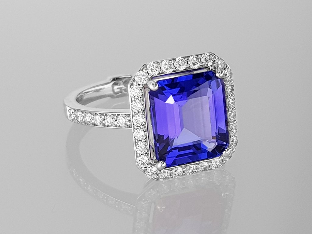 Ring with Royal blue color tanzanite 4.35 ct and diamonds in 18K white gold Image №2
