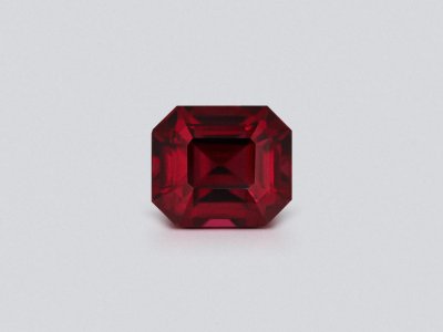 Rhodolite garnet octagon cut  6.29 carats, Tanzania photo