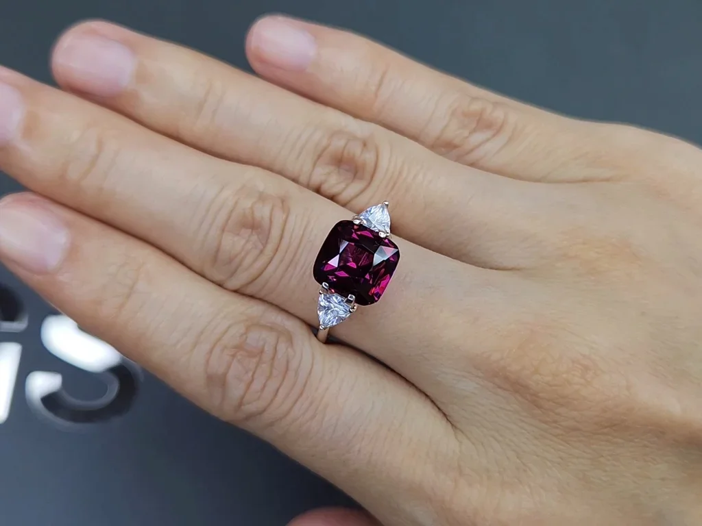 Purple rhodolite garnet in cushion cut 5.23 carats, Tanzania  Image №5