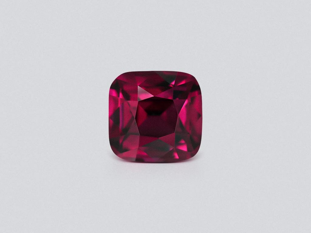 Purple rhodolite garnet in cushion cut 5.23 carats, Tanzania  Image №1