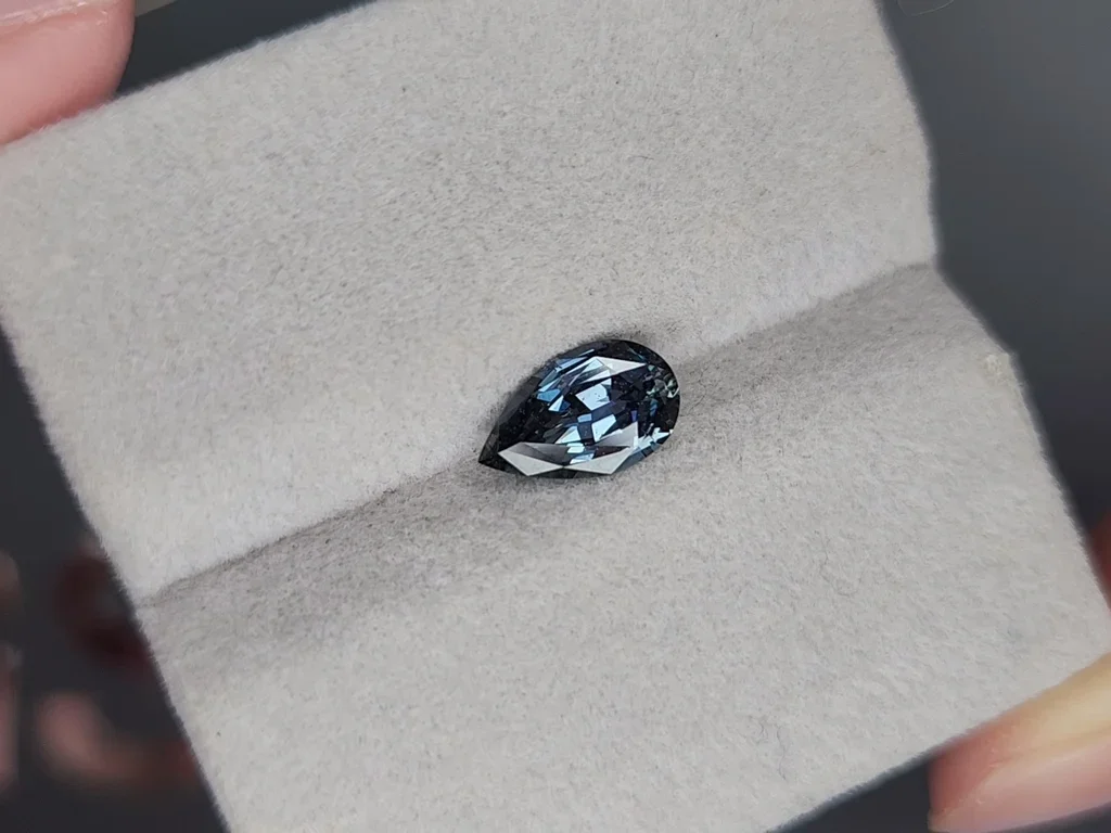 Unheated Teal sapphire pear cut  1.49 carats, Madagascar Image №4