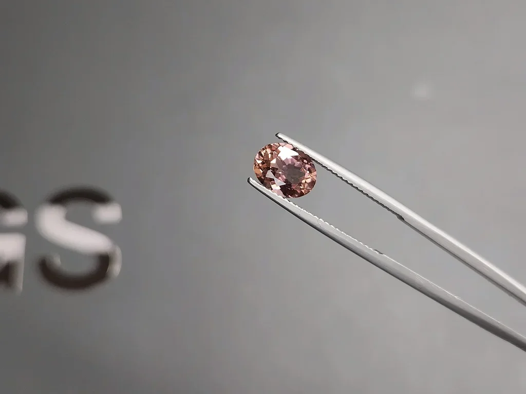 Tourmaline pink-orange in oval cut 1.89 carats, Africa Image №3