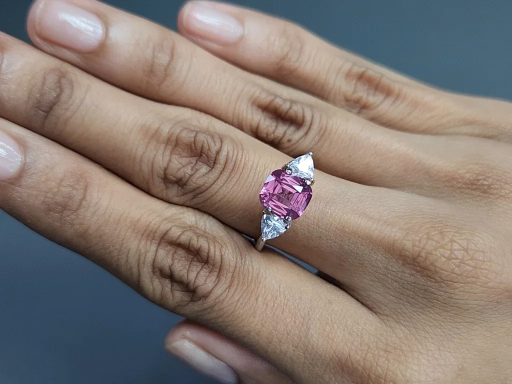 Pink spinel cushion cut 2.46 carats, Tanzania Image №5