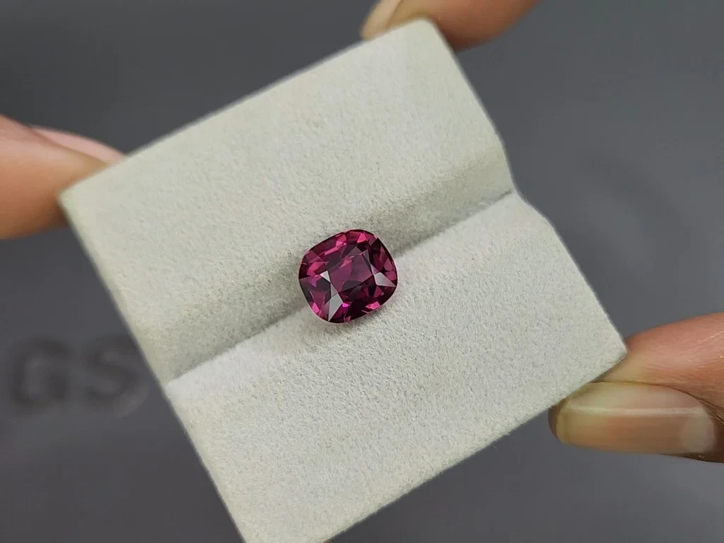 Purple garnet cushion cut 4.56 carats, Tanzania Image №4