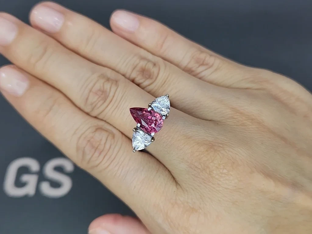 Unheated sapphire Padparadscha pear cut 3.04 carats, Madagascar Image №5