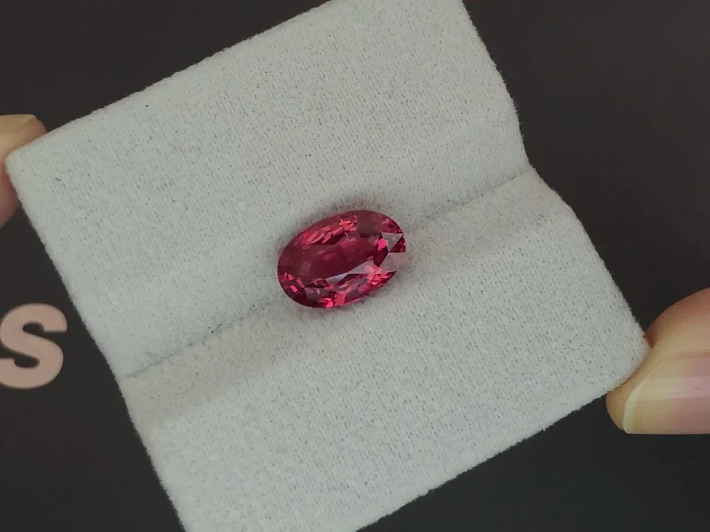 Mahenge spinel oval cut 4.05 carats, Tanzania Image №4