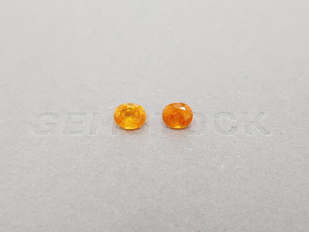 Pair of oval cut Fanta spessartines 2.61 ct Image №1