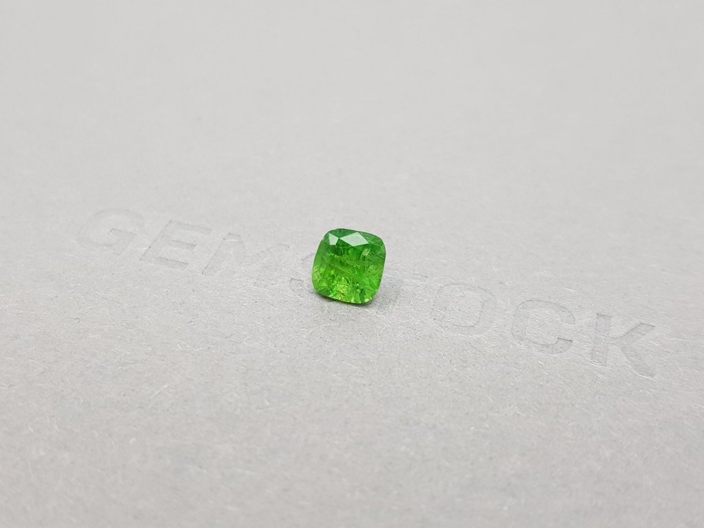 Cushion cut green tsavorite garnet 1.20 ct Image №3