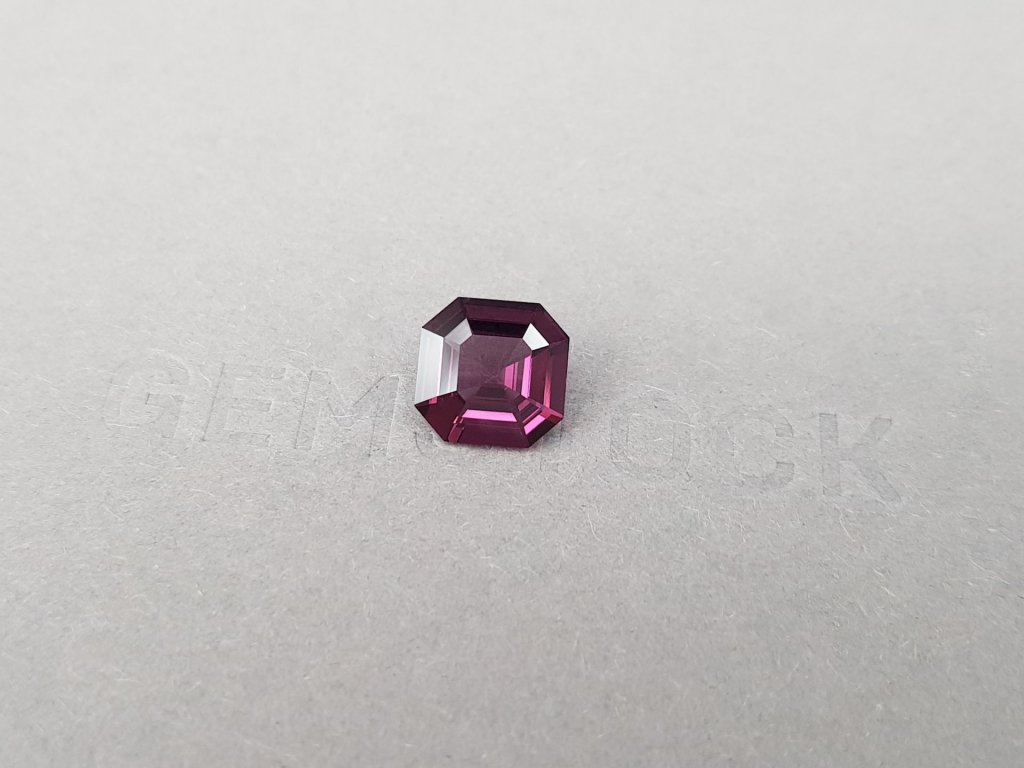 Burmese purple spinel 2.72 ct in octagon Image №4