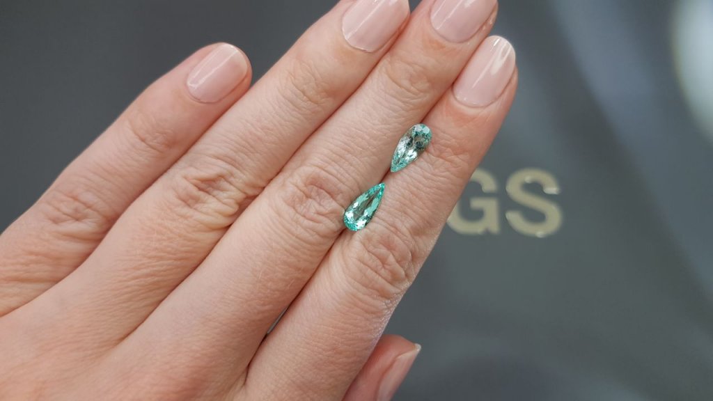 Pair of pear-cut Paraiba tourmalines 1.97 carats, Mozambique Image №2