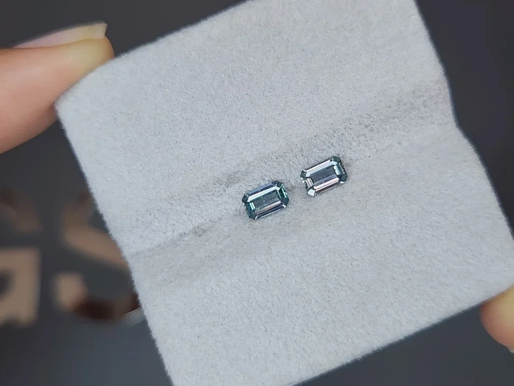 Pair of blue-blue unheated octagon cut sapphires 0.71 carats, Madagascar Image №4