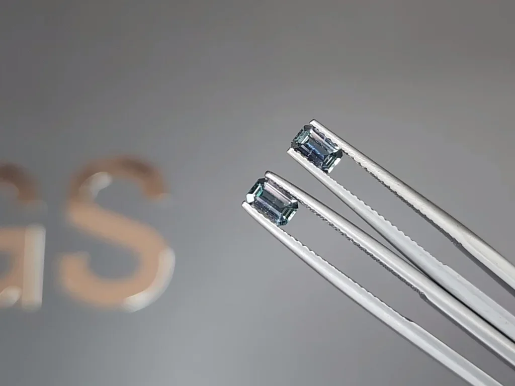 Pair of blue-blue unheated octagon cut sapphires 0.71 carats, Madagascar Image №3