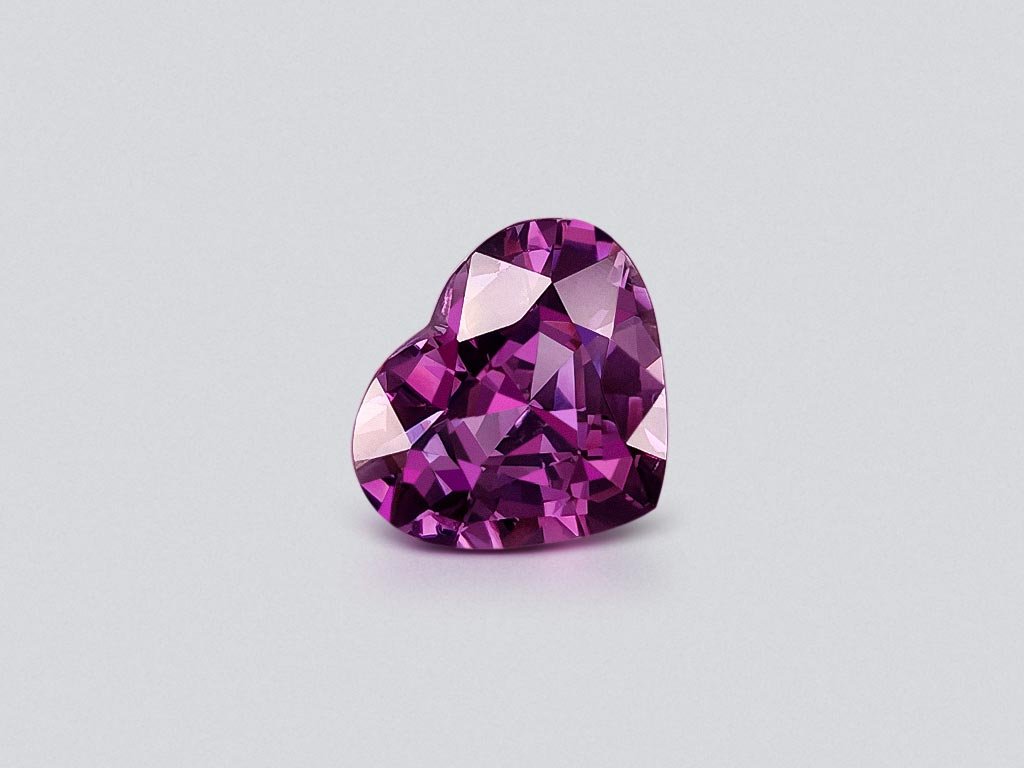 Heart shaped violet-pink spinel 3.58 carat, Sri Lanka Image №1