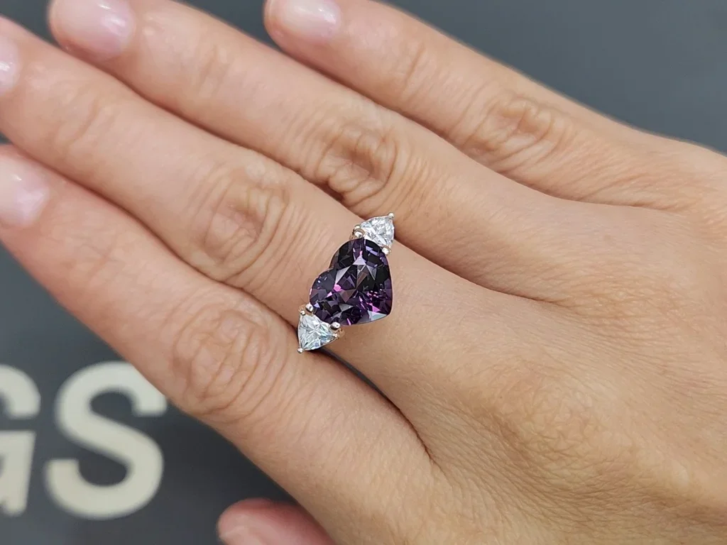Heart shaped violet-pink spinel 3.58 carat, Sri Lanka Image №5