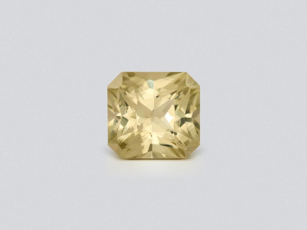 Yellow chrysoberyl in radiant cut 1.73 carats, Sri Lanka Image №1