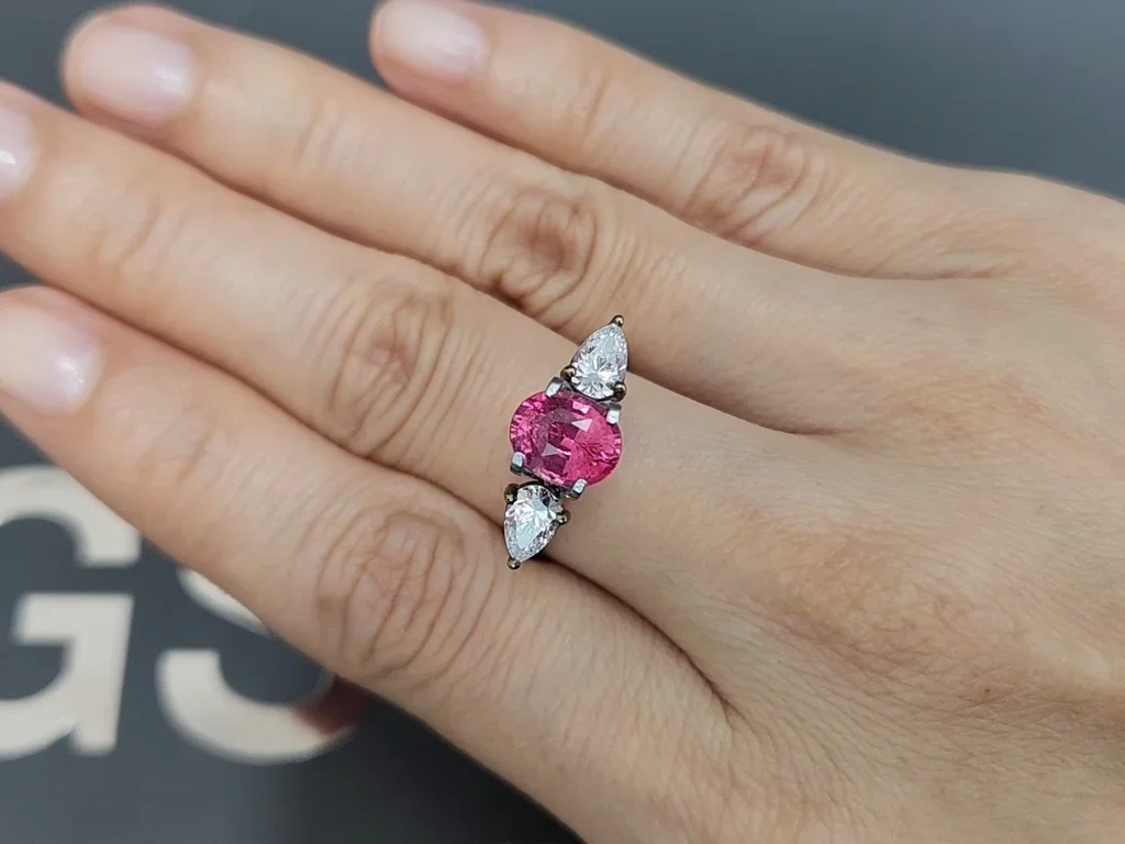 Vivid pink Mahenge spinel in oval cut 2.06 carats, Tanzania Image №5