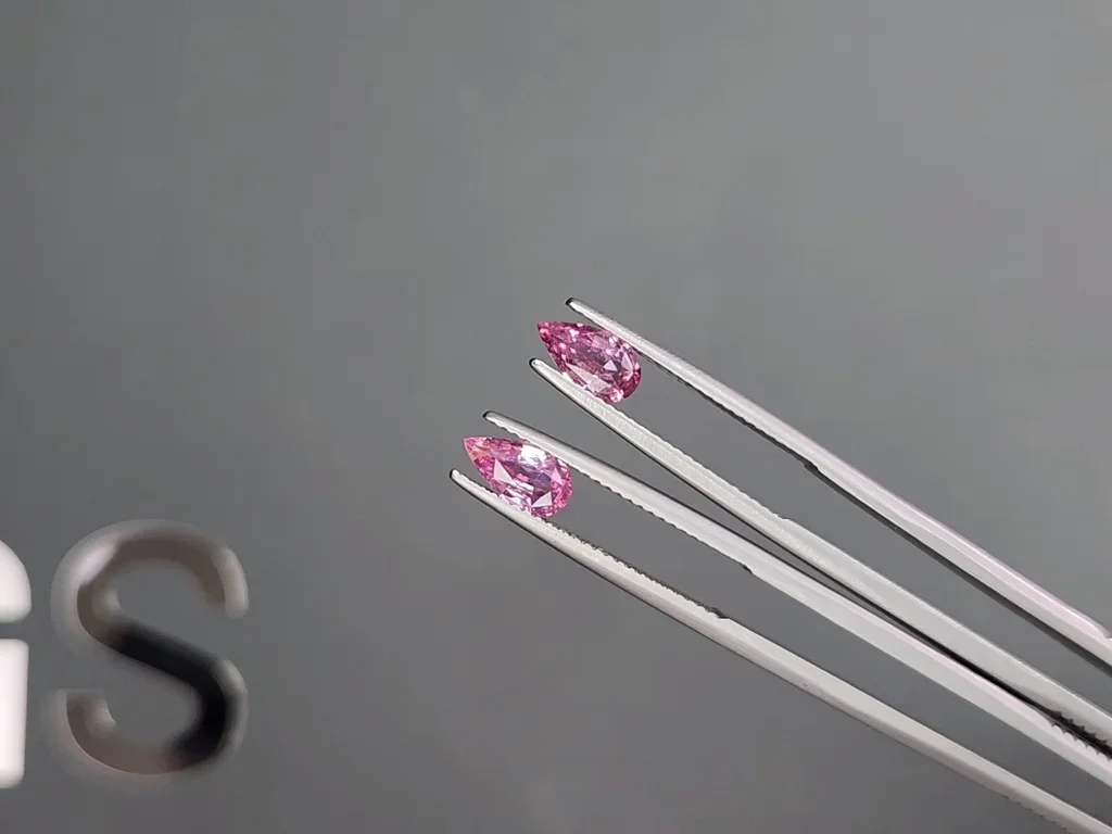Pair of unheated pink sapphires pear cut 1.51 carats, Madagascar Image №3