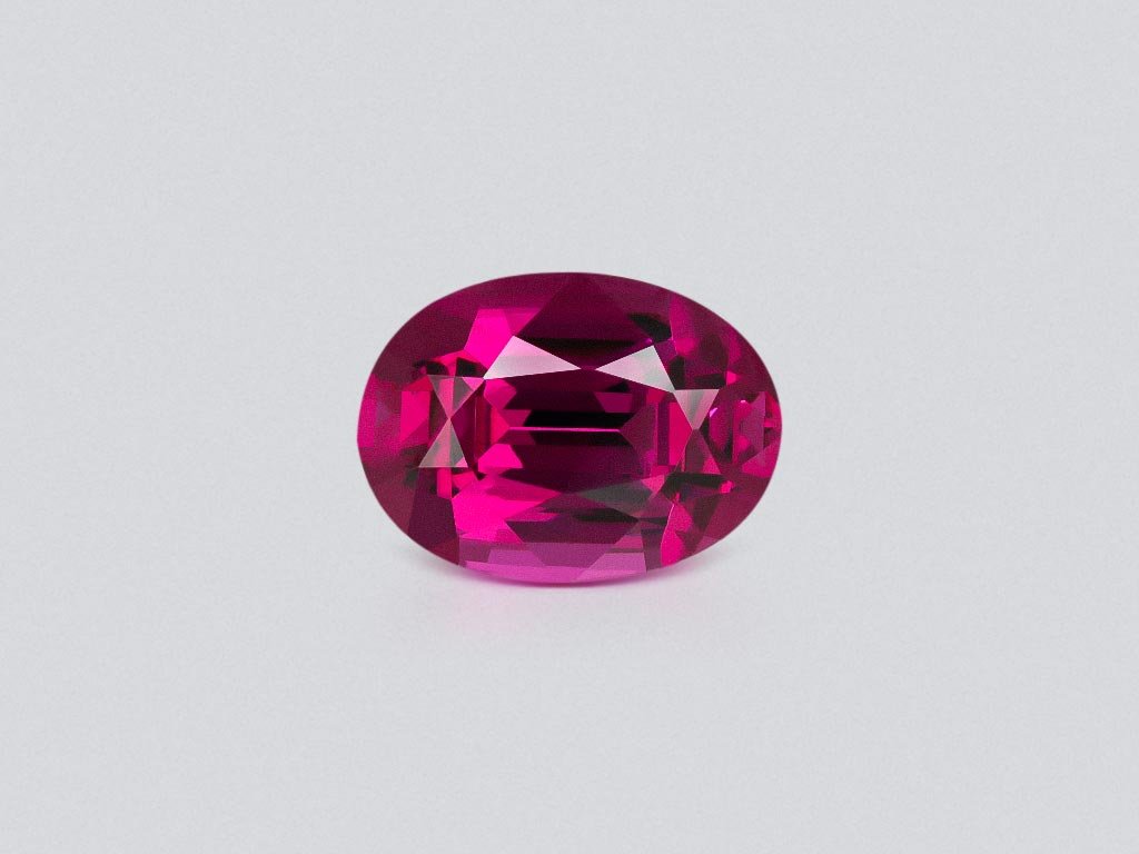 Purple Umbalite garnet in oval cut, 3.46 carats, Africa Image №1