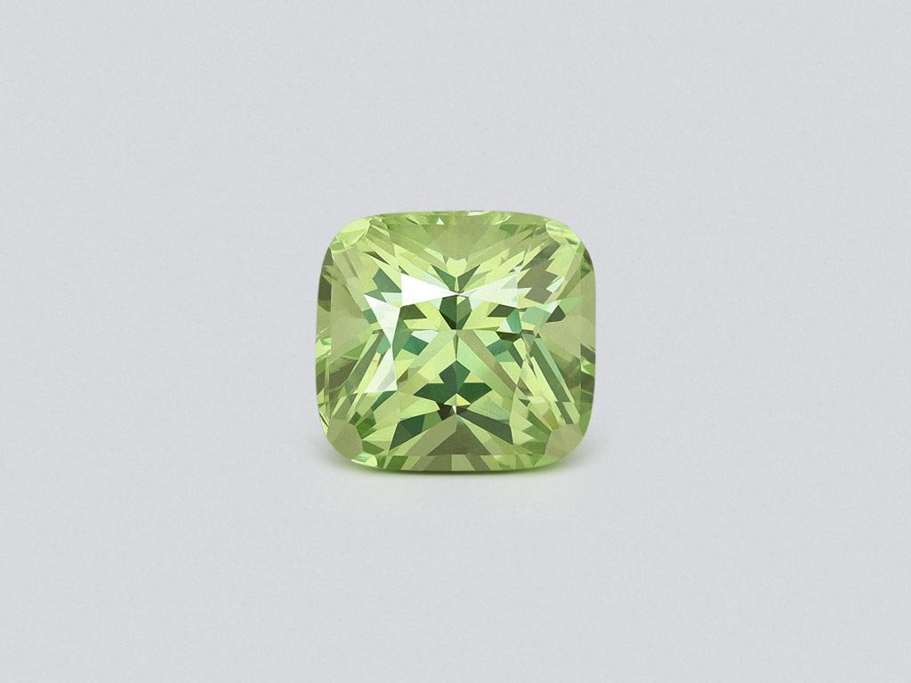 Grossular garnet cushion cut 2.22 carats, Kenya Image №1
