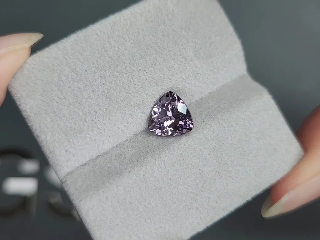 Lavender spinel trillion cut 2.15ct, Tanzania Image №4