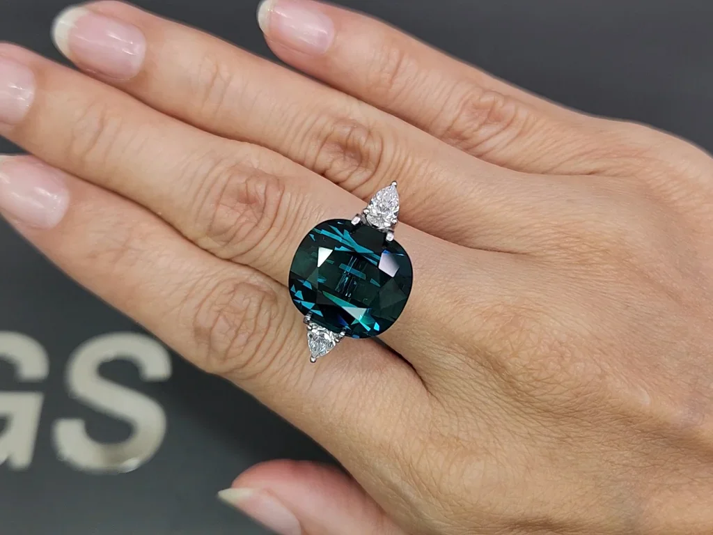 Large blue indigolite tourmaline cushion cut 16.00 carats, Afghanistan  Image №5